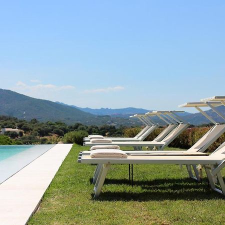 Bed and Breakfast Albero Capovolto Golfo Aranci Exterior foto