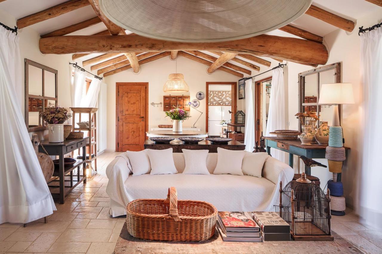 Bed and Breakfast Albero Capovolto Golfo Aranci Exterior foto