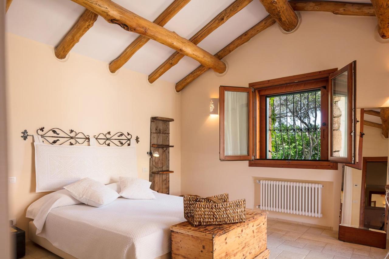 Bed and Breakfast Albero Capovolto Golfo Aranci Exterior foto