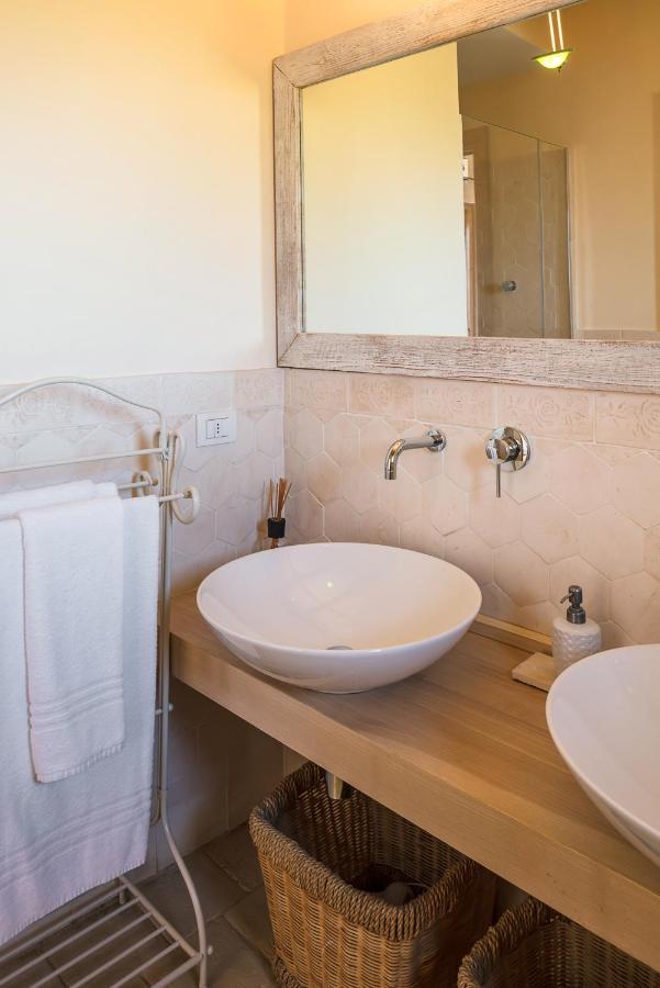 Bed and Breakfast Albero Capovolto Golfo Aranci Exterior foto