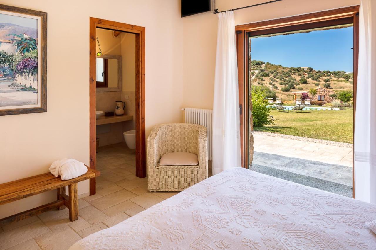 Bed and Breakfast Albero Capovolto Golfo Aranci Exterior foto