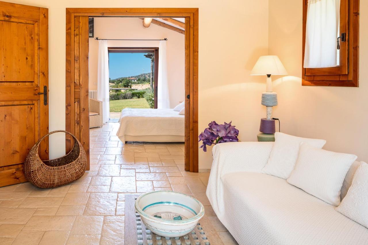 Bed and Breakfast Albero Capovolto Golfo Aranci Exterior foto